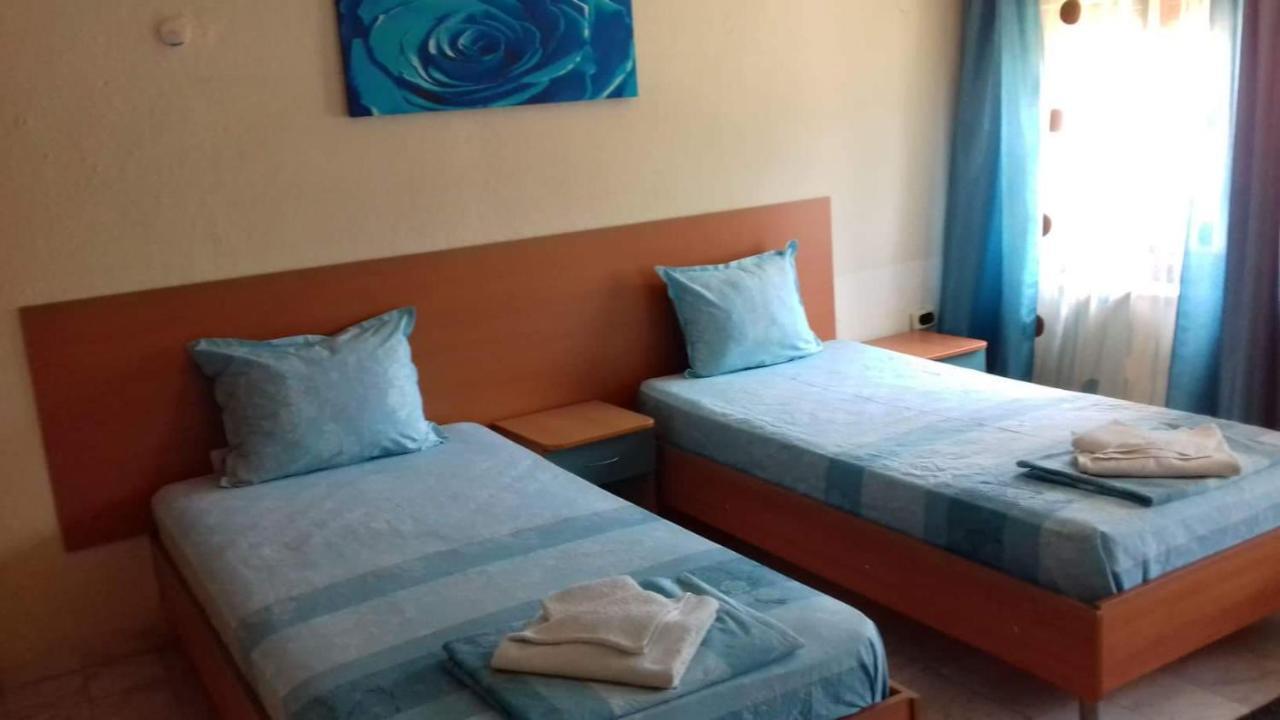Hotel Iglika Yambol Esterno foto